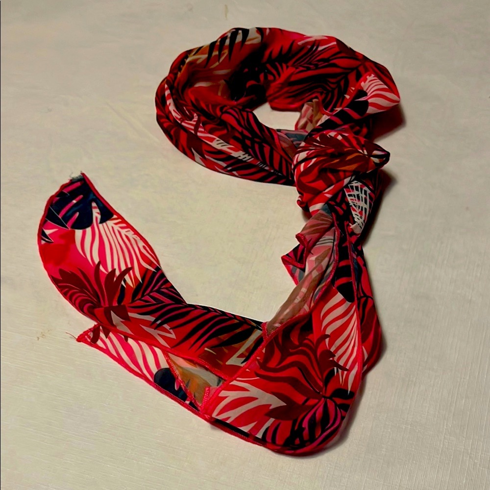 Elegant Red Patterned Scarf